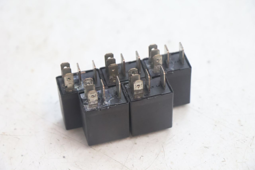 photo de PRZEKAŹNIK ELEKTRYCZNY PEUGEOT SATELIS 125 (2013 - 2018) - Zoom stanu zużycia