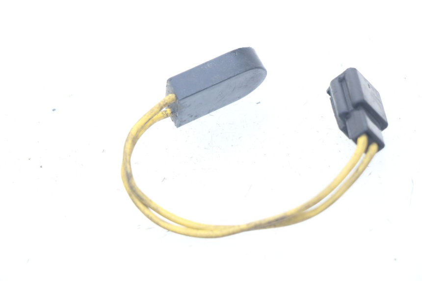 photo de PRZEKAŹNIK ELEKTRYCZNY APRILIA SCARABEO GT 125 (1999 - 2007) - Zoom stanu zużycia