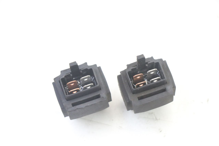 photo de PRZEKAŹNIK ELEKTRYCZNY APRILIA SCARABEO GT TOURING 125 (1999 - 2005) - Zoom stanu zużycia