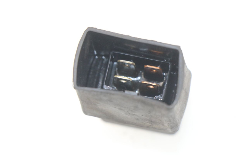 photo de PRZEKAŹNIK ELEKTRYCZNY HONDA SES DYLAN 125 (2002 - 2006) - Zoom stanu zużycia