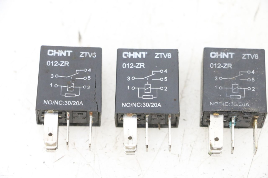 photo de PRZEKAŹNIK ELEKTRYCZNY PEUGEOT SPEEDFIGHT 4 4T EFI 50 (2021 - 2025) - Widok główny
