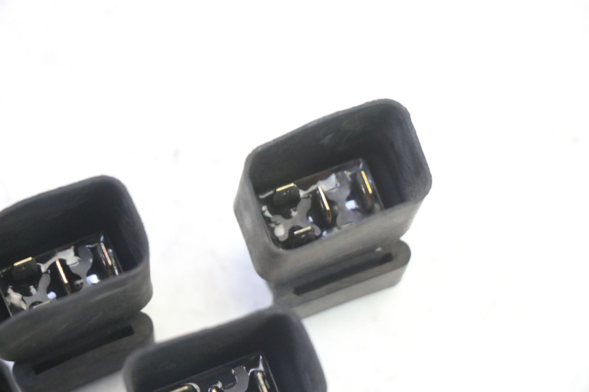 photo de PRZEKAŹNIK ELEKTRYCZNY HONDA ST PAN EUROPEAN 1300 (2002 - 2013) - Zbliżenie techniczne