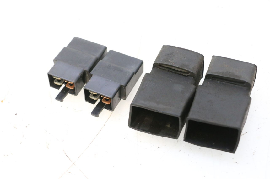 photo de PRZEKAŹNIK ELEKTRYCZNY HONDA ST PAN EUROPEAN 1100 (1990 - 2002) - Szczegół części