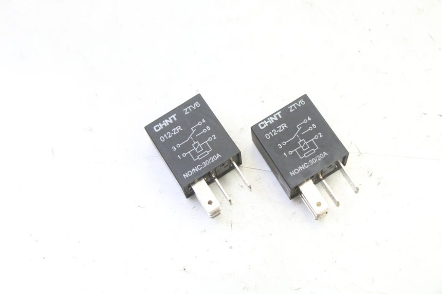 photo de PRZEKAŹNIK ELEKTRYCZNY PEUGEOT STREETZONE I NAKED 2T 50 (2018 - 2020) - Widok główny