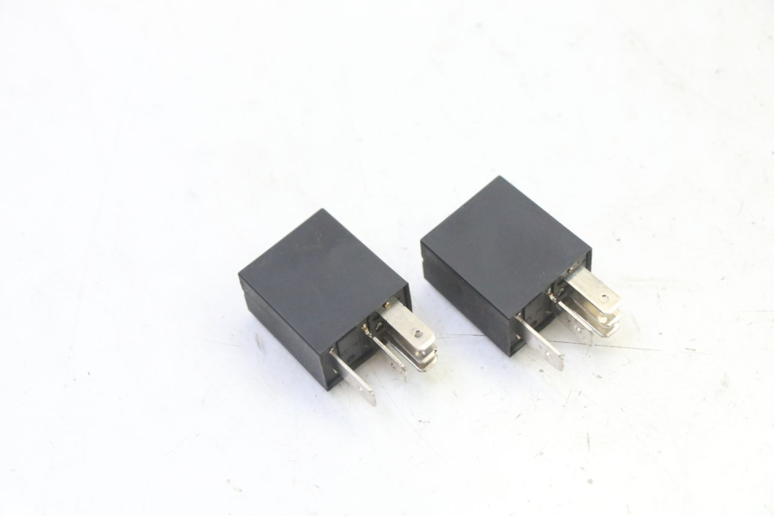 photo de PRZEKAŹNIK ELEKTRYCZNY PEUGEOT STREETZONE I NAKED 2T 50 (2018 - 2020) - Zbliżenie techniczne