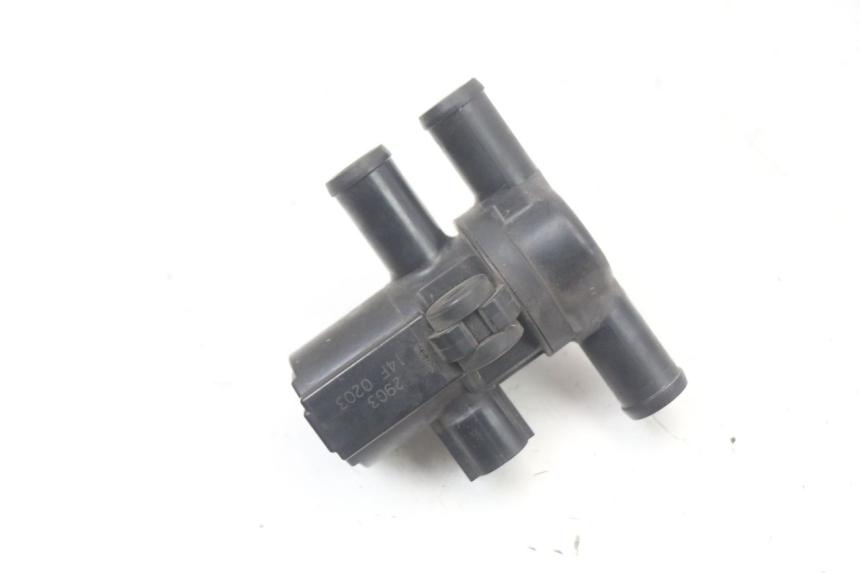 photo de PRZEKAŹNIK ELEKTRYCZNY SUZUKI GSR 750 (2011 - 2017) - Szczegół części