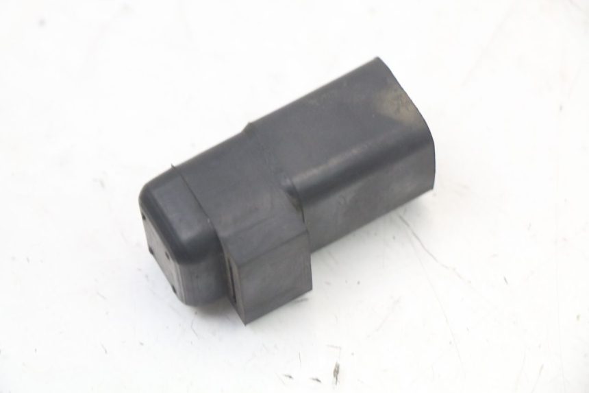 photo de PRZEKAŹNIK ELEKTRYCZNY SUZUKI GSR 750 (2011 - 2017) - Zoom stanu zużycia