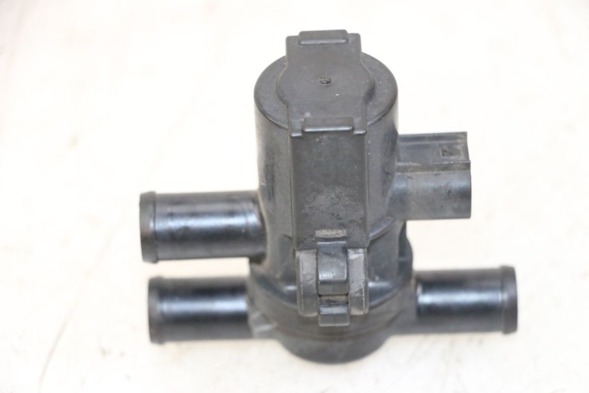 photo de PRZEKAŹNIK ELEKTRYCZNY SUZUKI GSX F GSXF 650 (2007 - 2015) - Szczegół części