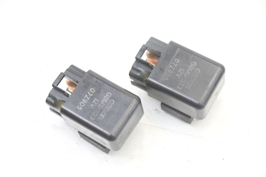 photo de PRZEKAŹNIK ELEKTRYCZNY SUZUKI GSX F GSXF 650 (2007 - 2015) - Szczegół części