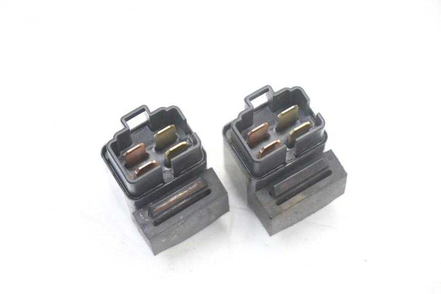 photo de PRZEKAŹNIK ELEKTRYCZNY SUZUKI GSX F GSXF 650 (2007 - 2015) - Zoom stanu zużycia