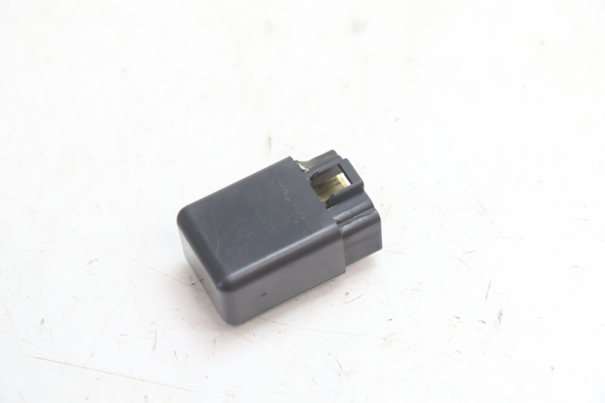 photo de PRZEKAŹNIK ELEKTRYCZNY SUZUKI SV S 650 (2003 - 2009) - Szczegół części