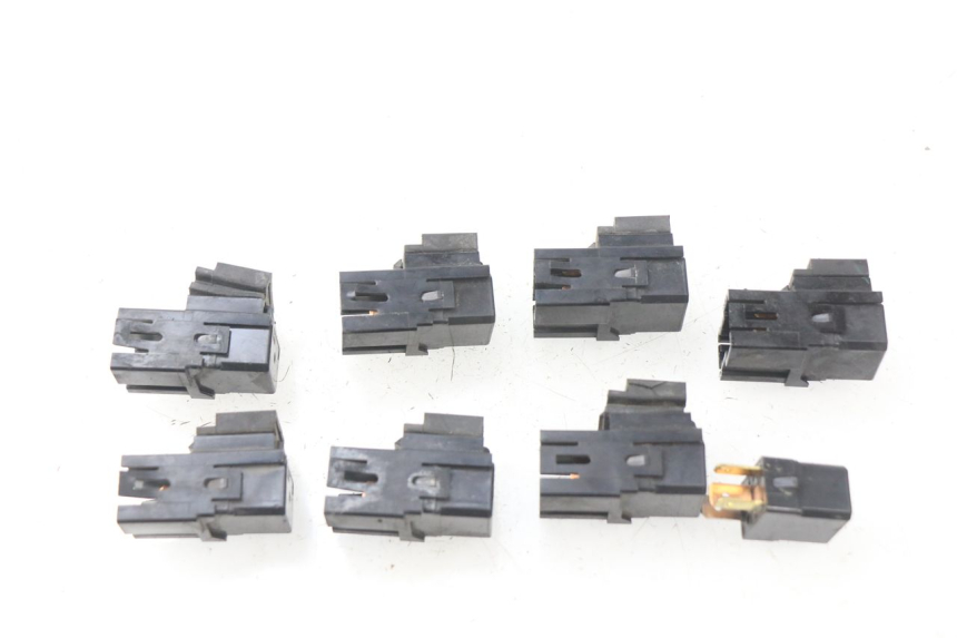 photo de PRZEKAŹNIK ELEKTRYCZNY YAMAHA TDM ABS 900 (2002 - 2014) - Inny kąt widzenia