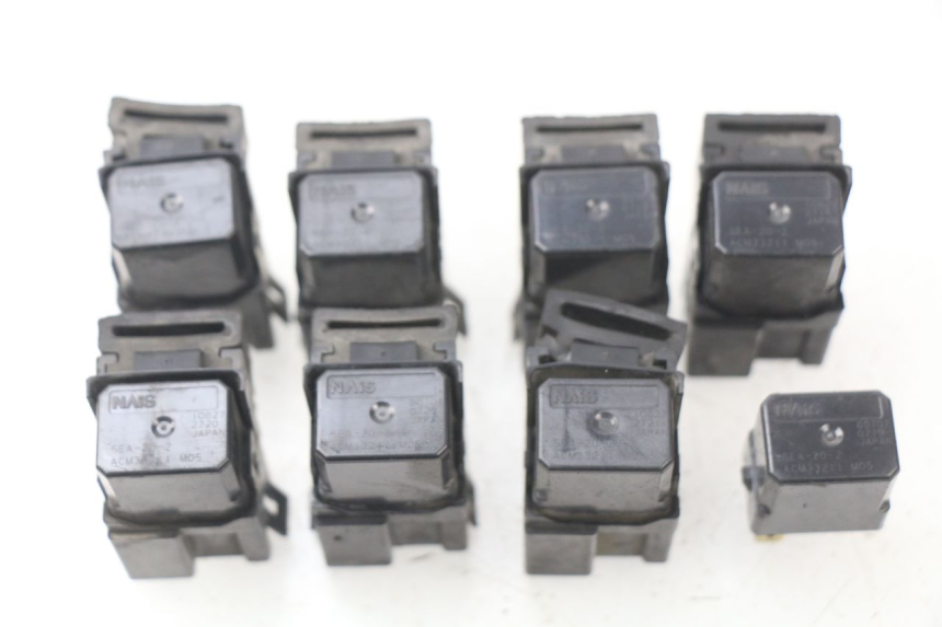 photo de PRZEKAŹNIK ELEKTRYCZNY YAMAHA TDM ABS 900 (2002 - 2014) - Stan powierzchni