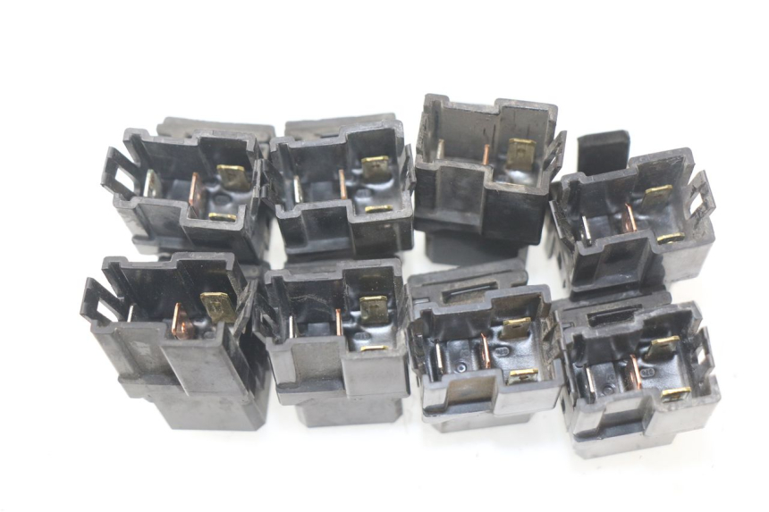 photo de PRZEKAŹNIK ELEKTRYCZNY YAMAHA TDM ABS 900 (2002 - 2014) - Szczegół części