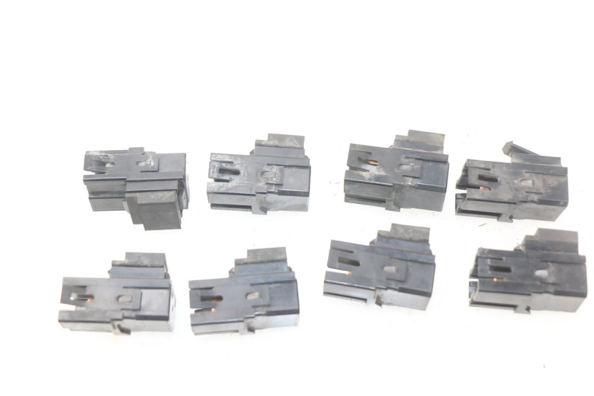 photo de PRZEKAŹNIK ELEKTRYCZNY YAMAHA TDM ABS 900 (2002 - 2014) - Inny kąt widzenia