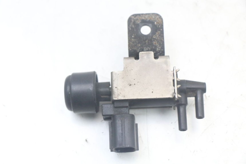 photo de PRZEKAŹNIK ELEKTRYCZNY YAMAHA TDM ABS 900 (2002 - 2014) - Szczegół części