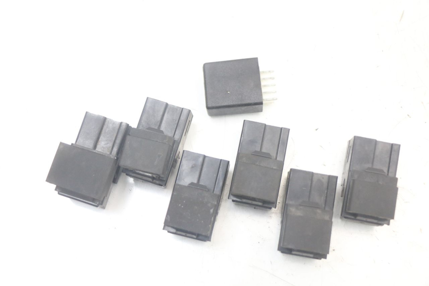 photo de PRZEKAŹNIK ELEKTRYCZNY YAMAHA TDM ABS 900 (2002 - 2014) - Punkty mocowania