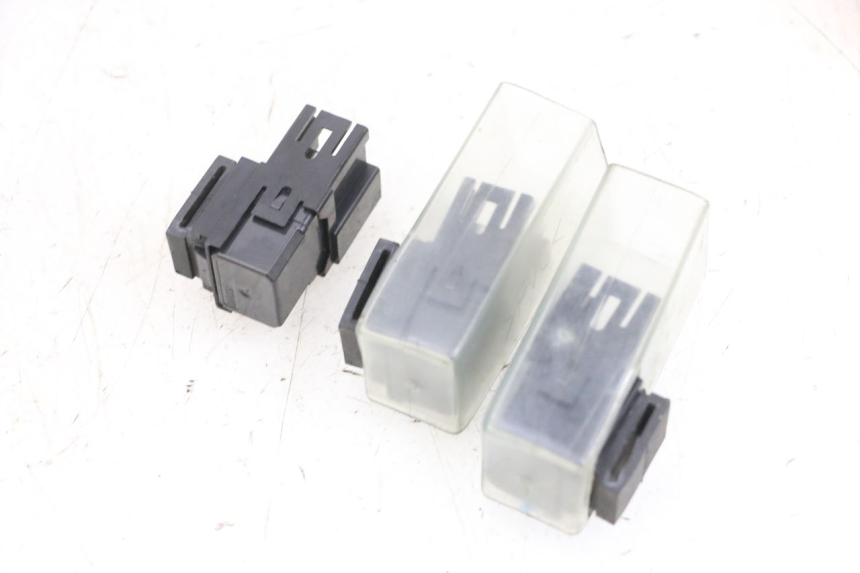 photo de PRZEKAŹNIK ELEKTRYCZNY YAMAHA TRICITY 300 (2020 - 2024) - Zoom stanu zużycia