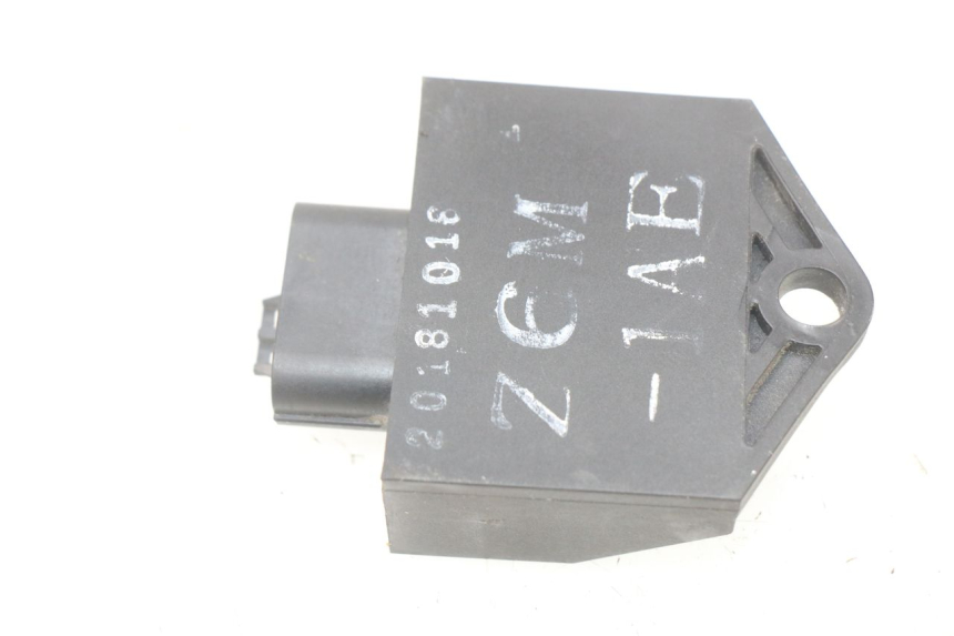 photo de PRZEKAŹNIK ELEKTRYCZNY PEUGEOT TWEET 4T 50 (2018 - 2022) - Zoom stanu zużycia