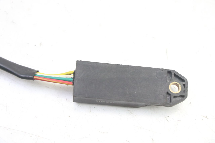 photo de PRZEKAŹNIK ELEKTRYCZNY PEUGEOT TWEET 4T 50 (2014 - 2019) - Zbliżenie techniczne