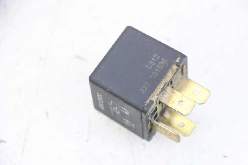 photo de PRZEKAŹNIK ELEKTRYCZNY YAMAHA TZR 50 (2008 - 2016) - Inny kąt widzenia