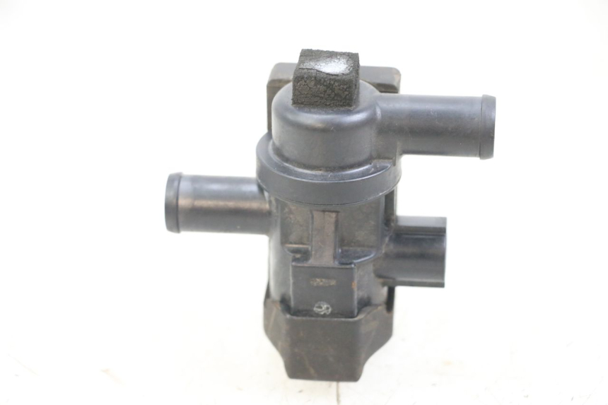 photo de PRZEKAŹNIK ELEKTRYCZNY KAWASAKI VERSYS ABS 650 (2015 - 2018) - Zoom stanu zużycia