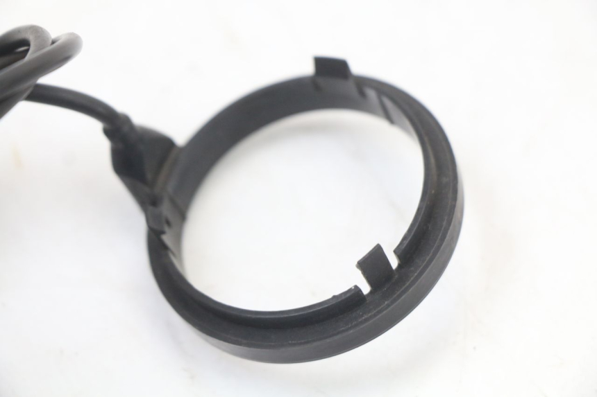 photo de PRZEKAŹNIK ELEKTRYCZNY PIAGGIO VESPA LX 125 (2005 - 2010) - Inny kąt widzenia