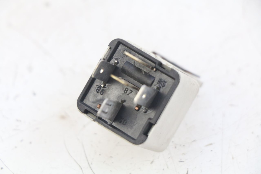 photo de PRZEKAŹNIK ELEKTRYCZNY PIAGGIO VESPA LXV 125 (2006 - 2009) - Zoom stanu zużycia