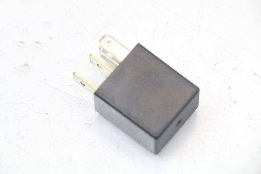 photo de PRZEKAŹNIK ELEKTRYCZNY PIAGGIO VESPA PRIMAVERA 4T 50 (2021 - 2024) - Zoom stanu zużycia