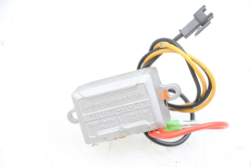 photo de PRZEKAŹNIK ELEKTRYCZNY DUALTRON VICTOR LIMITED 1 - Zbliżenie techniczne