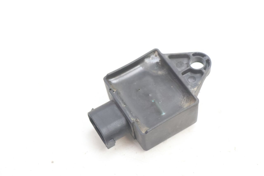 photo de PRZEKAŹNIK ELEKTRYCZNY PEUGEOT VIVACITY 50 (2004 - 2009) - Inny kąt widzenia