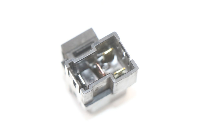 photo de PRZEKAŹNIK ELEKTRYCZNY YAMAHA XMAX X-MAX ABS 125 (2017 - 2020) - Szczegół części