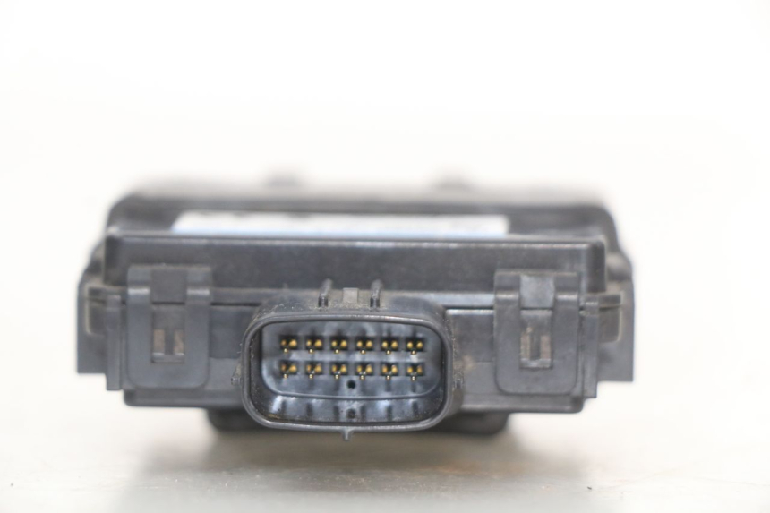 photo de PRZEKAŹNIK ELEKTRYCZNY YAMAHA XMAX X-MAX ABS 125 (2017 - 2020) - Zoom stanu zużycia