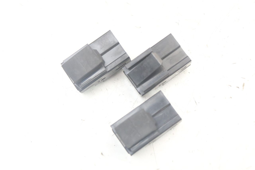 photo de PRZEKAŹNIK ELEKTRYCZNY YAMAHA XMAX X-MAX ABS 125 (2017 - 2020) - Zoom stanu zużycia