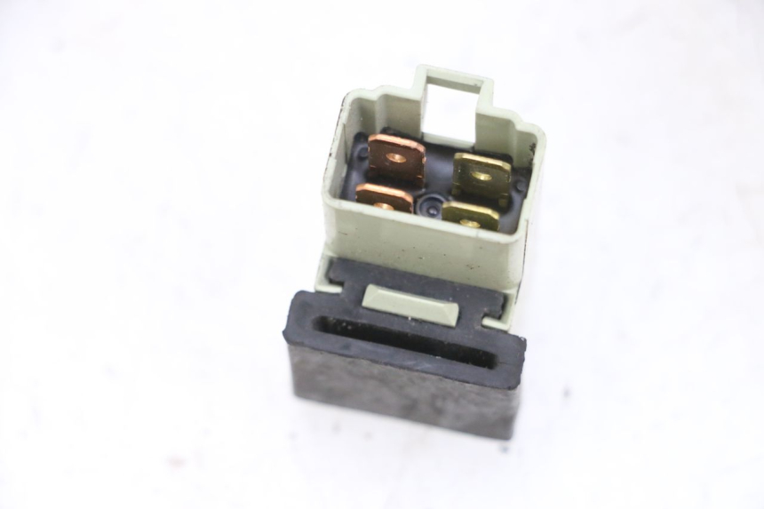 photo de PRZEKAŹNIK ELEKTRYCZNY YAMAHA X-MAX XMAX 125 (2010 - 2013) - Zbliżenie techniczne