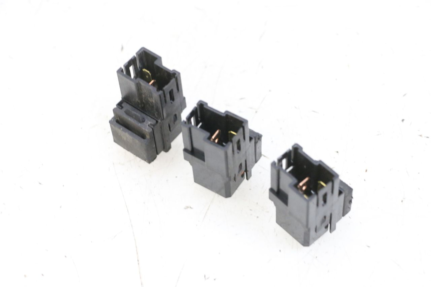 photo de PRZEKAŹNIK ELEKTRYCZNY YAMAHA XMAX X-MAX 125 (2006 - 2009) - Zoom stanu zużycia