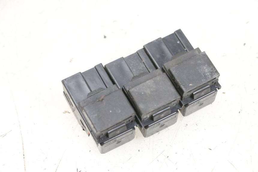 photo de PRZEKAŹNIK ELEKTRYCZNY YAMAHA XMAX X-MAX 125 (2006 - 2009) - Inny kąt widzenia