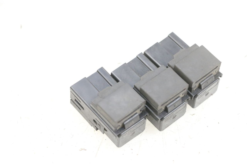 photo de PRZEKAŹNIK ELEKTRYCZNY YAMAHA XMAX X-MAX 125 (2006 - 2009) - Szczegół części