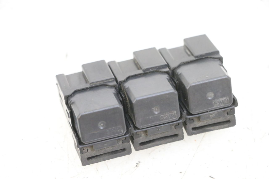 photo de PRZEKAŹNIK ELEKTRYCZNY YAMAHA XMAX X-MAX 125 (2006 - 2009) - Inny kąt widzenia