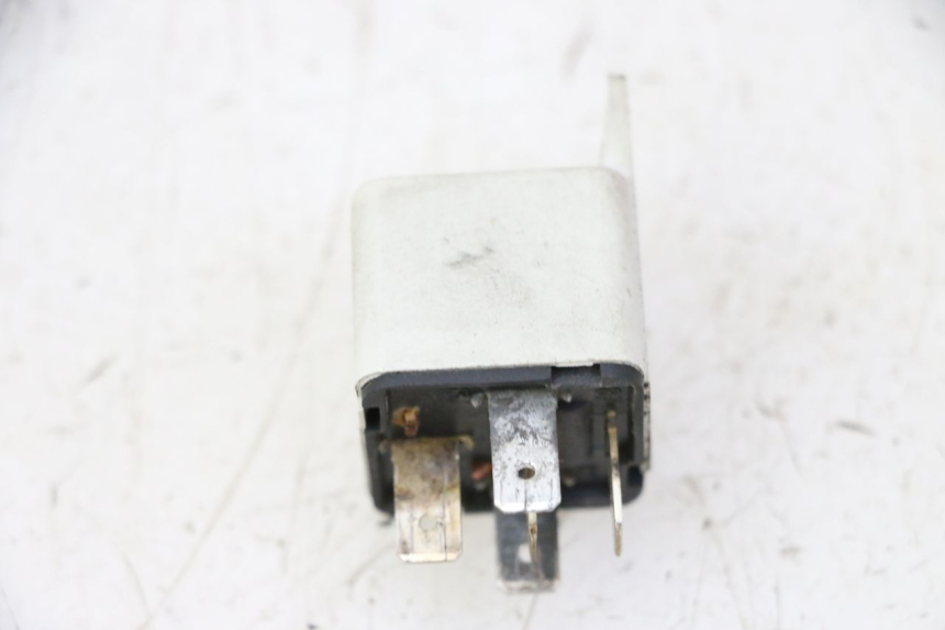 photo de PRZEKAŹNIK ELEKTRYCZNY PIAGGIO X9 EVOLUTION 125 (2003 - 2007) - Zoom stanu zużycia