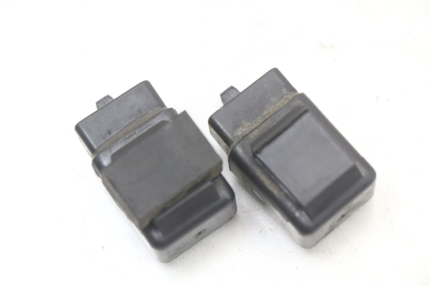 photo de PRZEKAŹNIK ELEKTRYCZNY KYMCO XCITING 250 (2006 - 2009) - Inny kąt widzenia