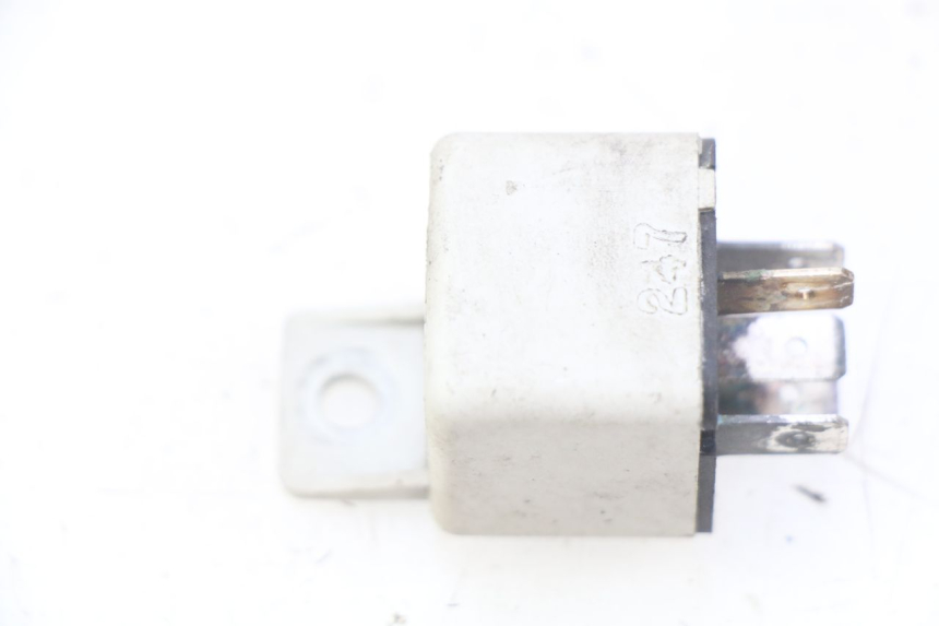 photo de PRZEKAŹNIK ELEKTRYCZNY PIAGGIO XEVO - X EVO 125 (2007 - 2017) - Zoom stanu zużycia