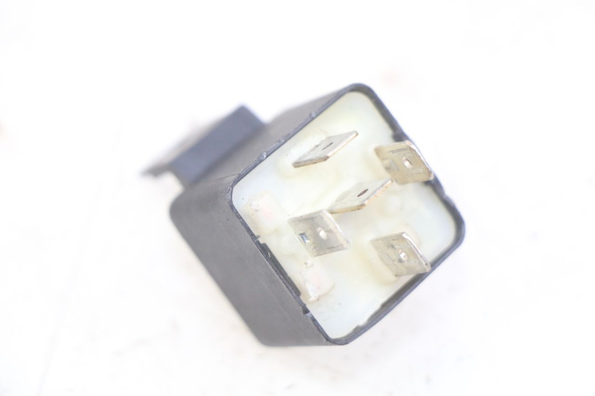 photo de PRZEKAŹNIK ELEKTRYCZNY PIAGGIO XEVO - X EVO 125 (2007 - 2017) - Zoom stanu zużycia