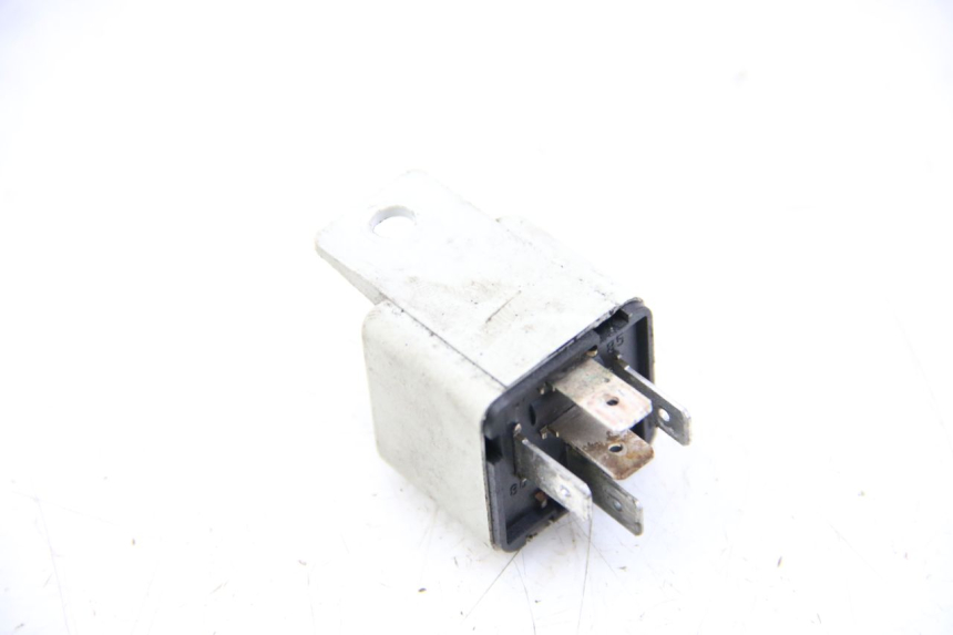 photo de PRZEKAŹNIK ELEKTRYCZNY PIAGGIO XEVO - X EVO 125 (2007 - 2017) - Zoom stanu zużycia