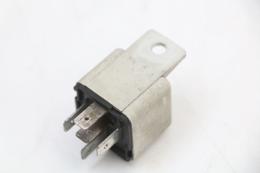 photo de PRZEKAŹNIK ELEKTRYCZNY PIAGGIO XEVO - X EVO 125 (2007 - 2017) - Zbliżenie techniczne