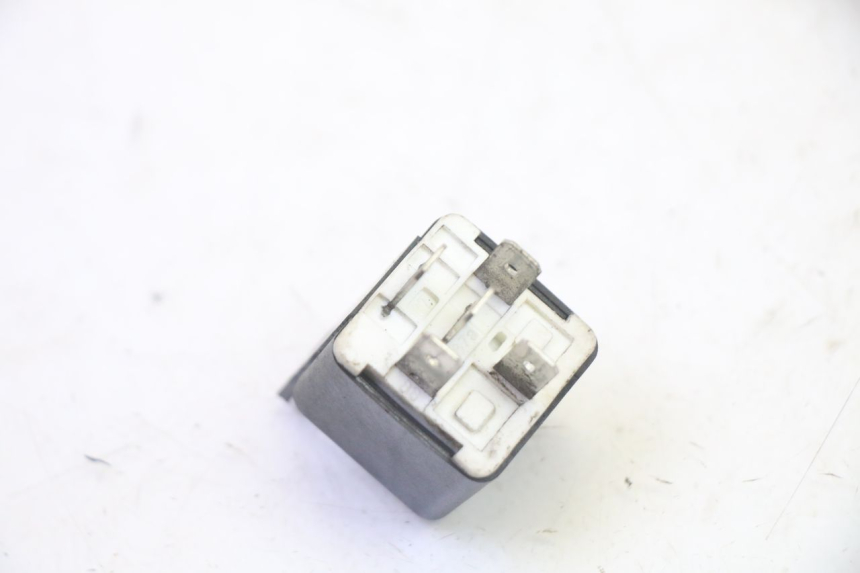 photo de PRZEKAŹNIK ELEKTRYCZNY PIAGGIO XEVO - X EVO 125 (2007 - 2017) - Inny kąt widzenia