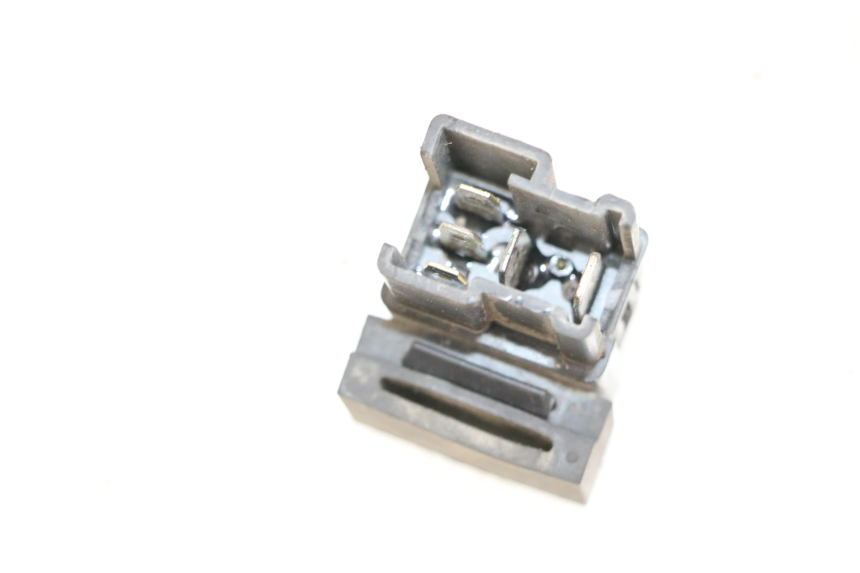 photo de PRZEKAŹNIK ELEKTRYCZNY YAMAHA XJN DIVERSION 600 (2000 - 2003) - Zoom stanu zużycia