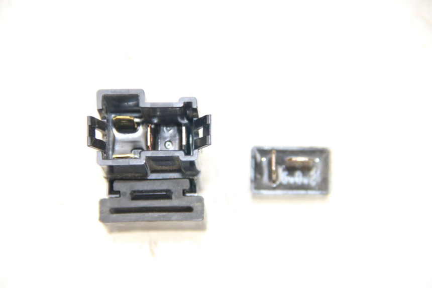 photo de PRZEKAŹNIK ELEKTRYCZNY YAMAHA XP T-MAX TMAX 500 (2004 - 2007) - Inny kąt widzenia