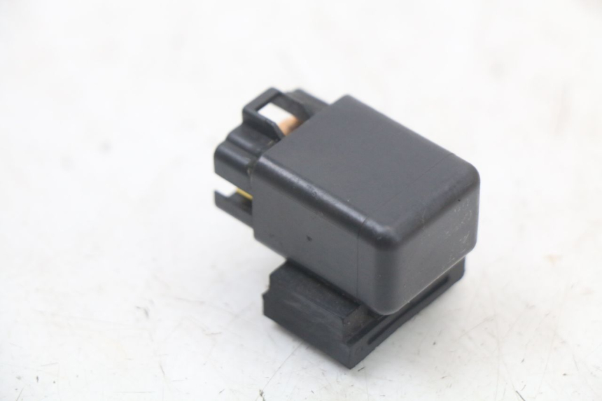 photo de PRZEKAŹNIK ELEKTRYCZNY YAMAHA BW'S NG NEXT GENERATION 50 (1996 - 2003) - Zoom stanu zużycia