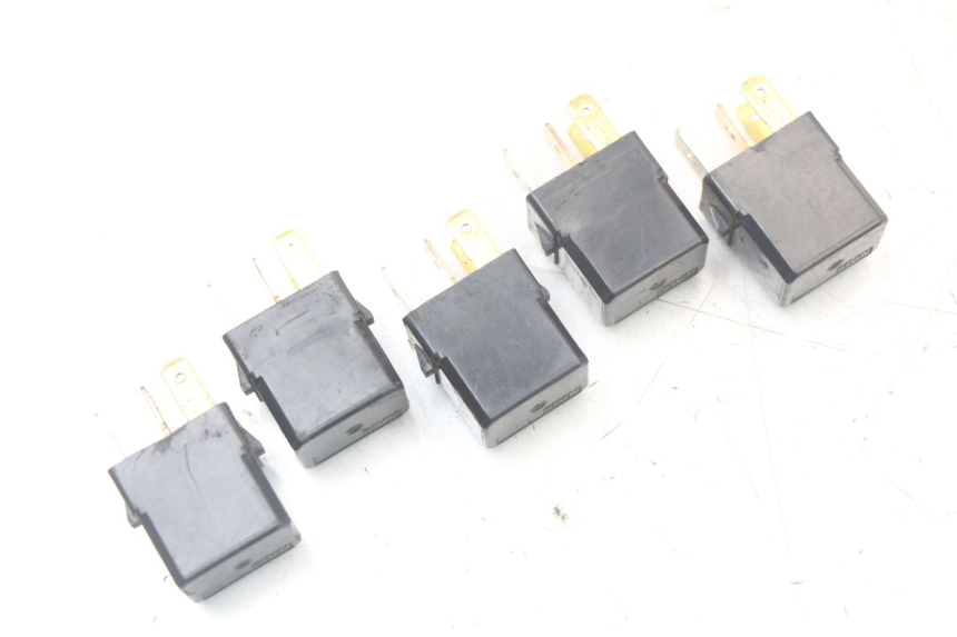 photo de PRZEKAŹNIK ELEKTRYCZNY YAMAHA FJR ABS 1300 (2006 - 2012) - Zoom stanu zużycia